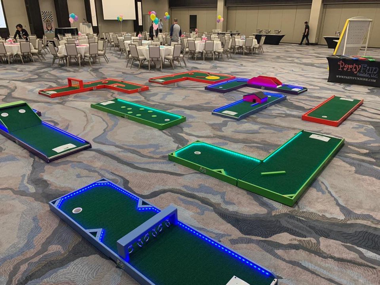 mini golf rental service in Minneapolis Minnesota